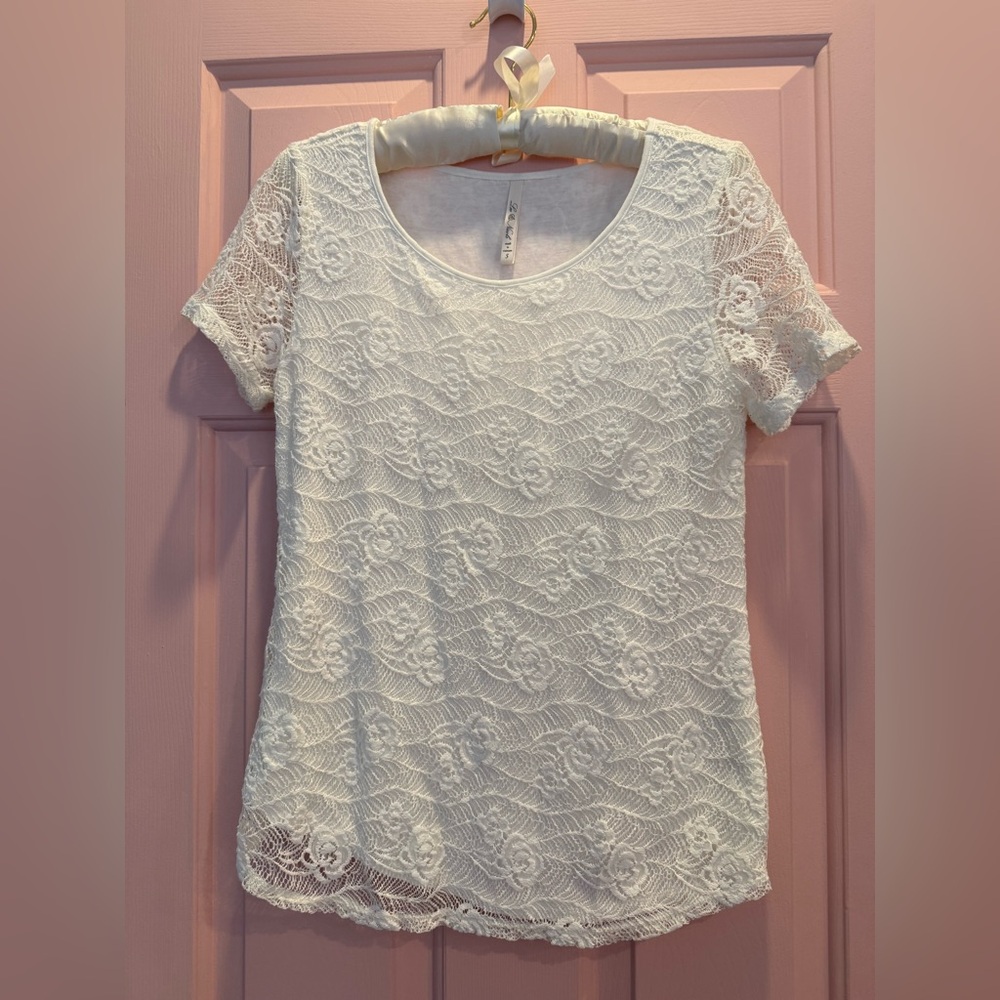 💕Leo & Nicole White Cream Lace Short Sleeve Top size small EUC